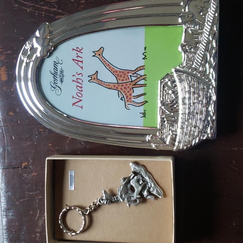 Noah's arc key chain and frame